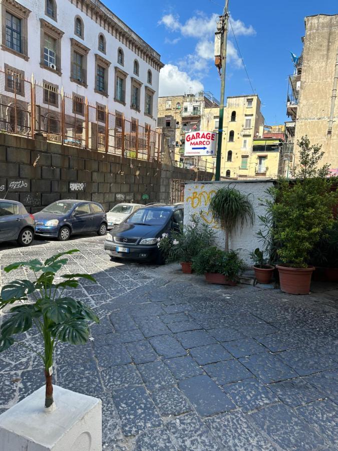 O'vascio E Maruzzella Napoli